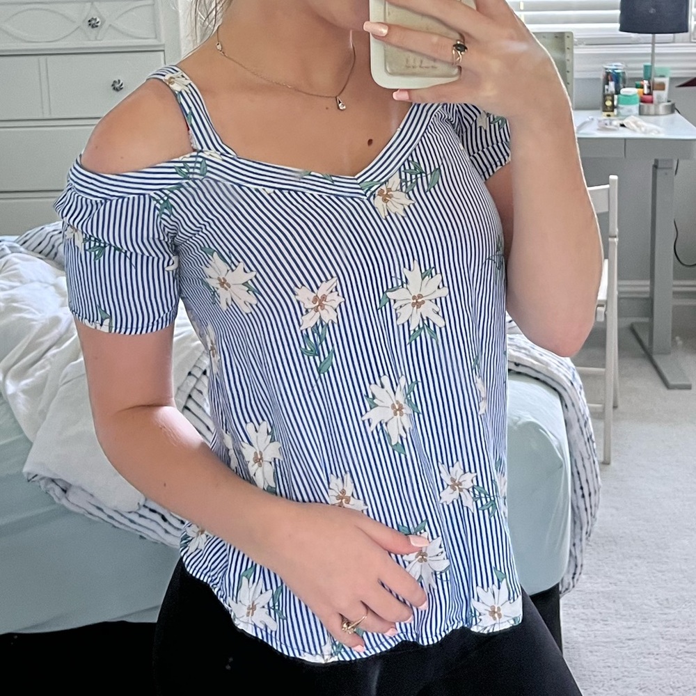 Stripped boutique top